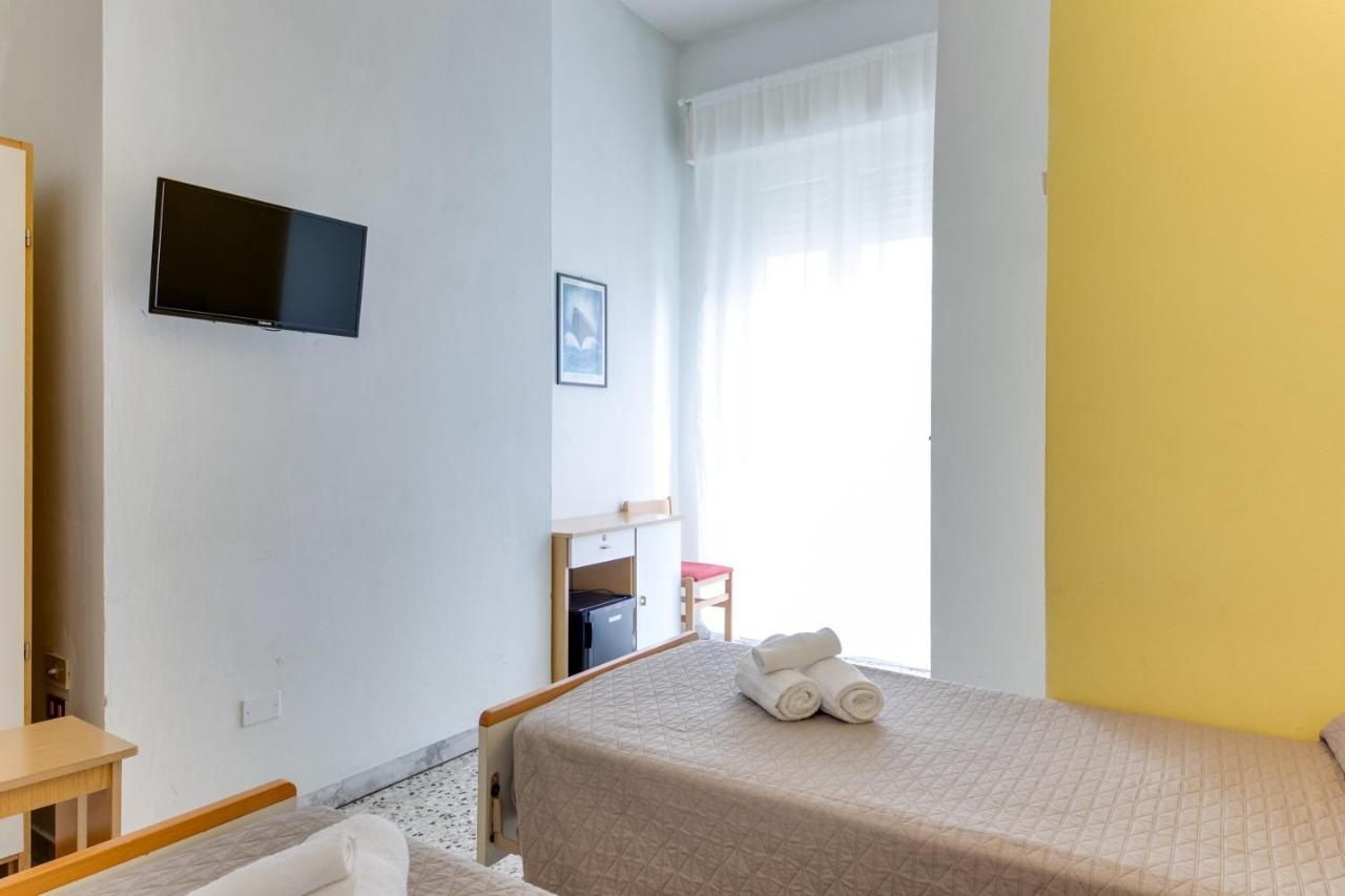 Hotel Villa Merope Rimini Exterior photo