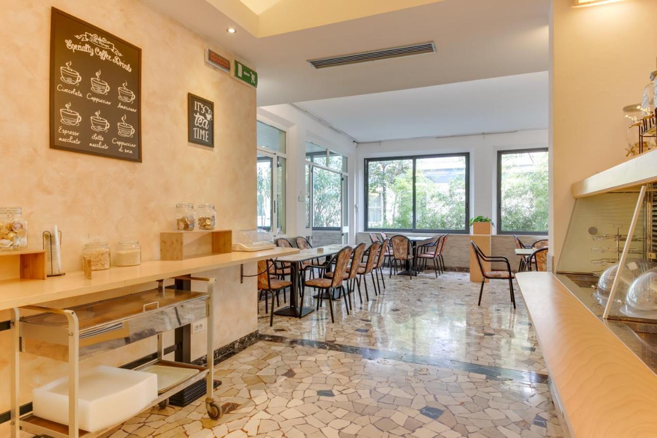 Hotel Villa Merope Rimini Exterior photo