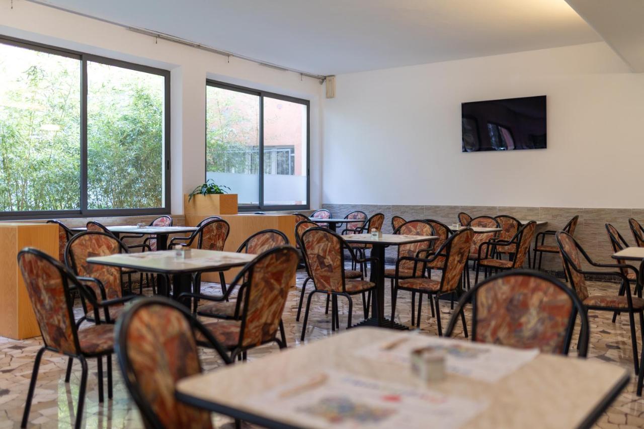 Hotel Villa Merope Rimini Exterior photo