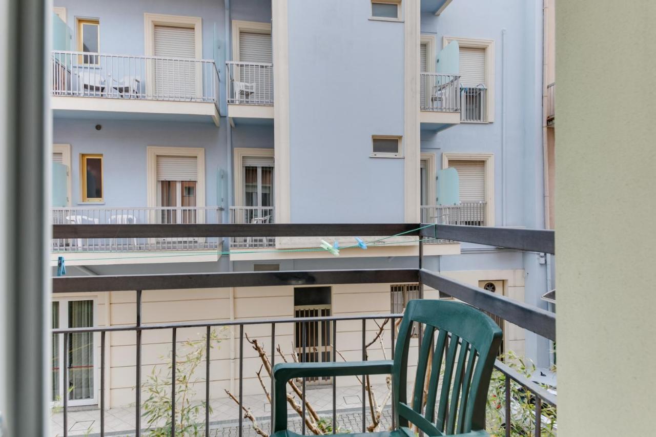 Hotel Villa Merope Rimini Exterior photo