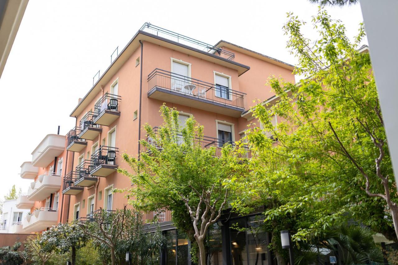 Hotel Villa Merope Rimini Exterior photo